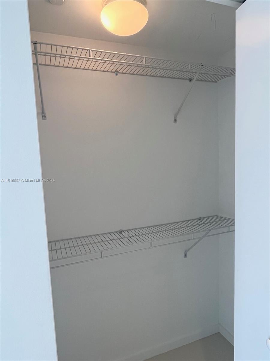 5300 PASEO CONDO - Residential Lease