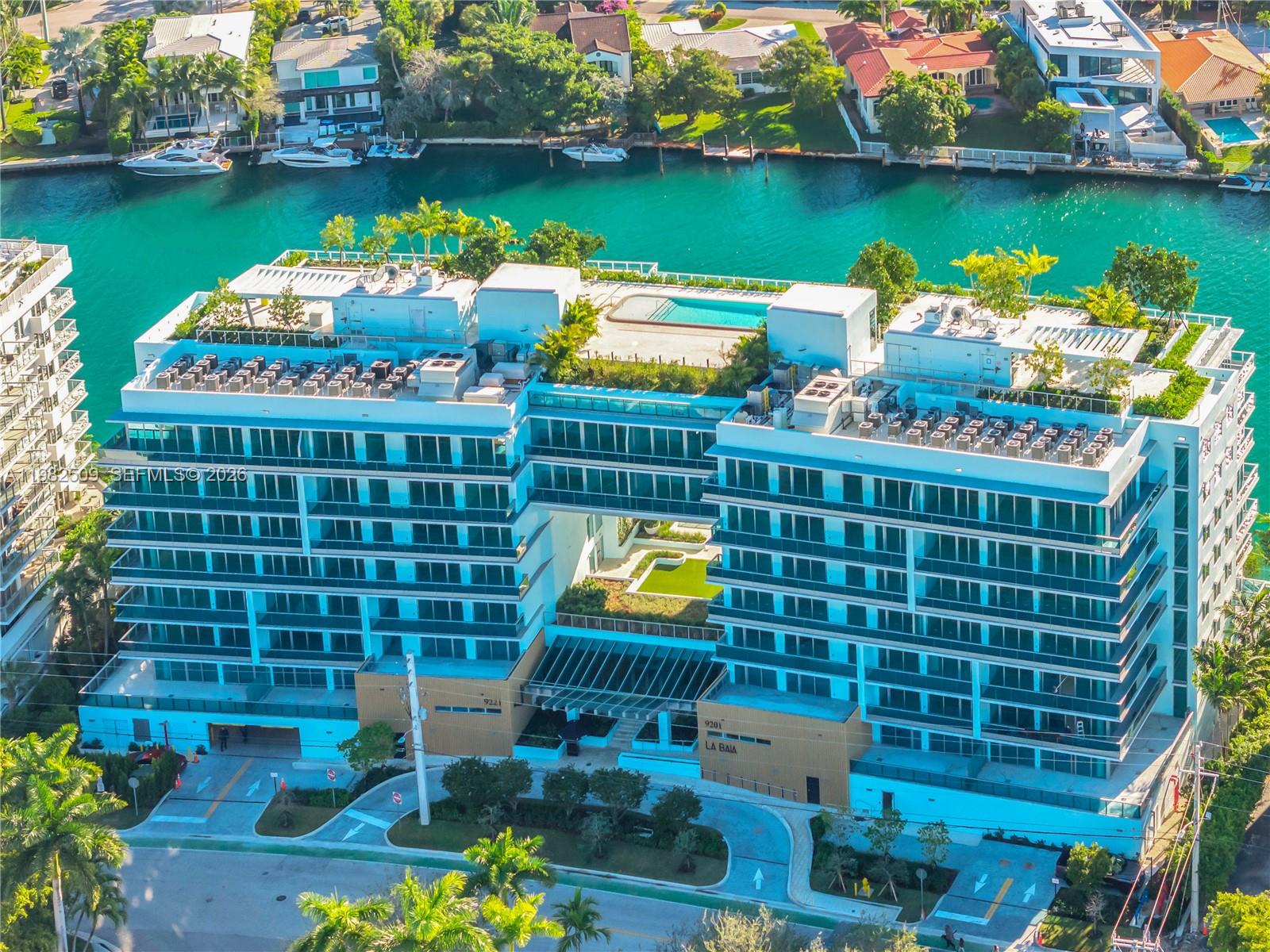 BAY HARBOR ISLAND - Residential