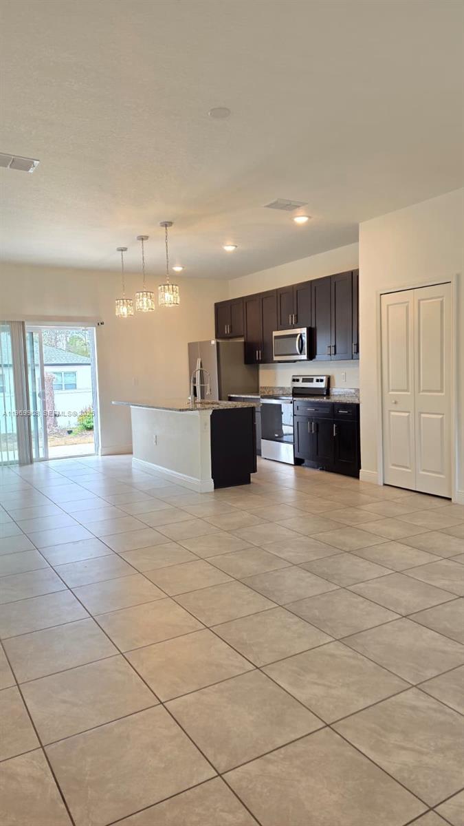 MARION OAKS UN NINE - Residential