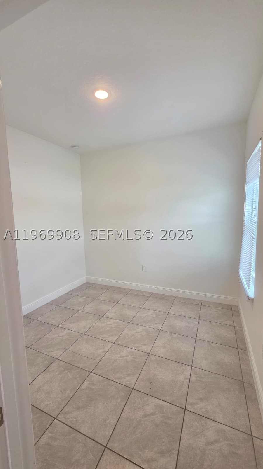 MARION OAKS UN NINE - Residential