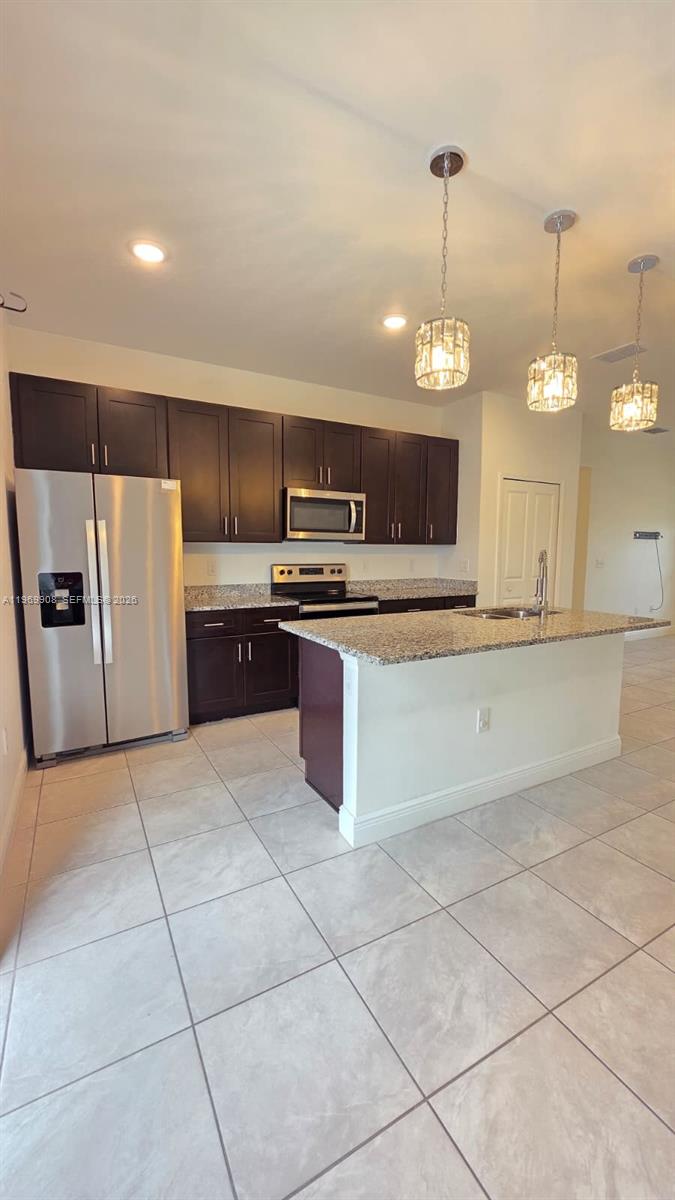 MARION OAKS UN NINE - Residential