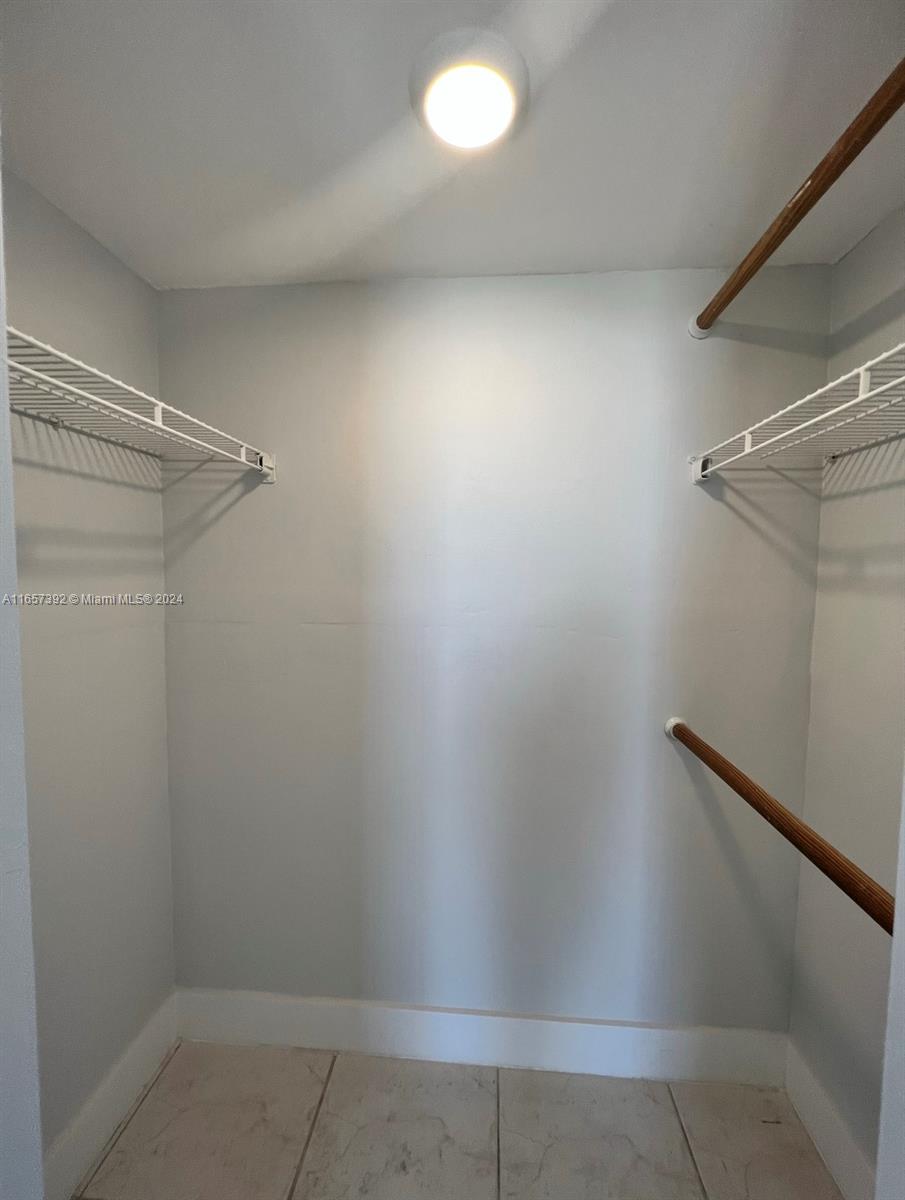 SAILBOAT CAY CONDO - Residential