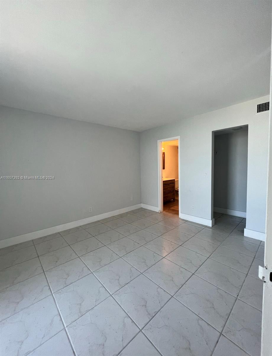 SAILBOAT CAY CONDO - Residential