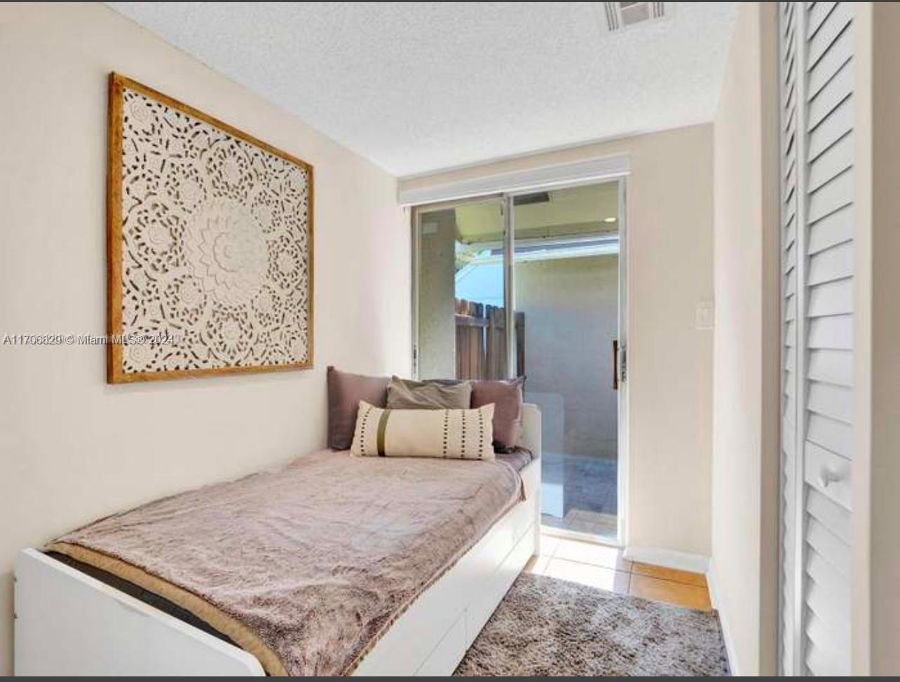 AUDUBON CLUSTER WEST - Residential Lease