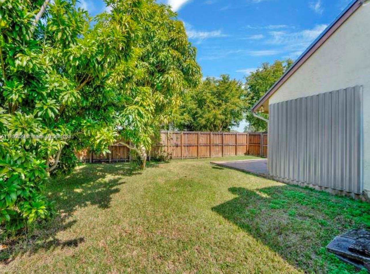AUDUBON CLUSTER WEST - Residential Lease