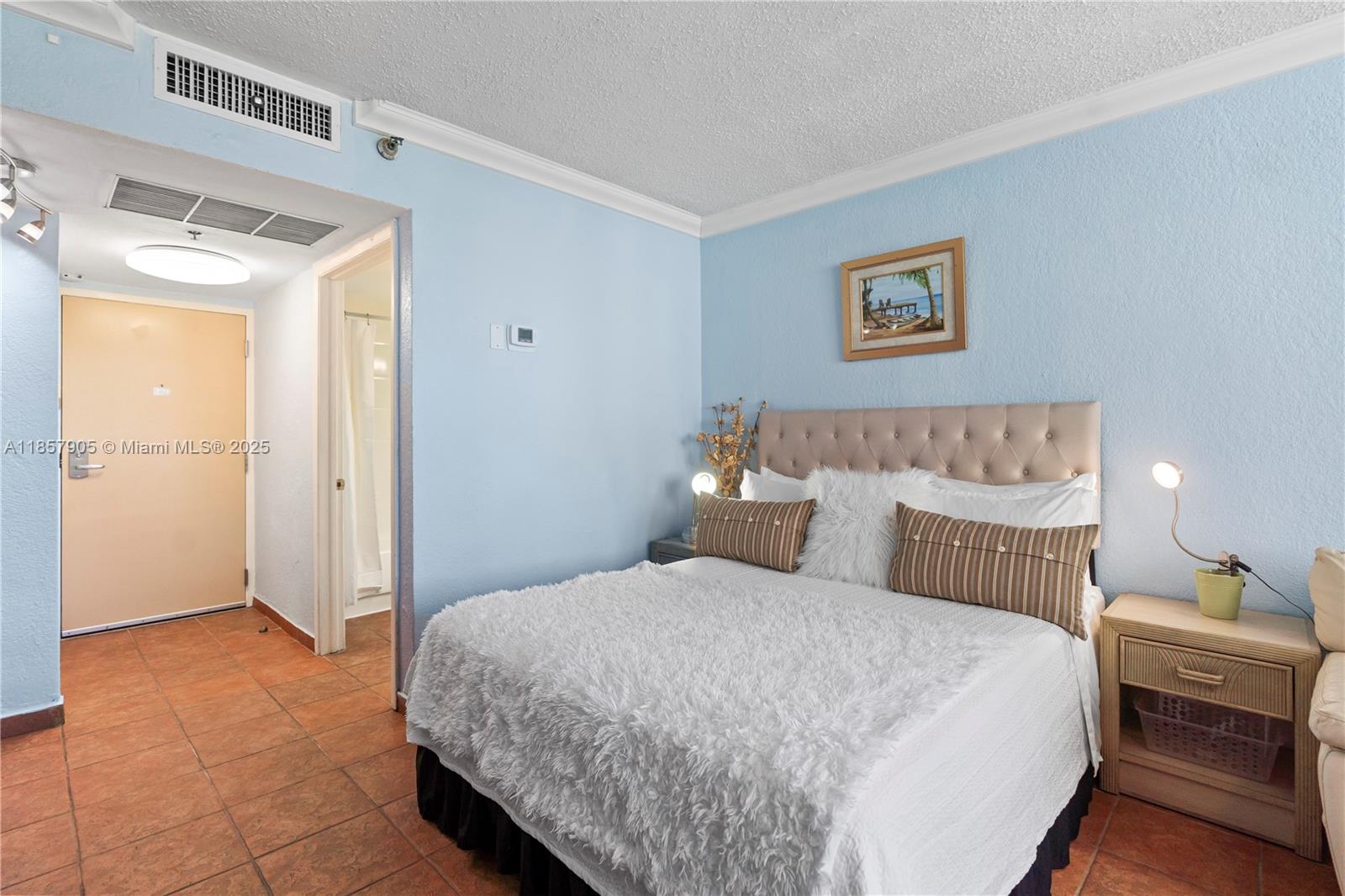 THE AVENTURA BEACH CLUB C - Residential