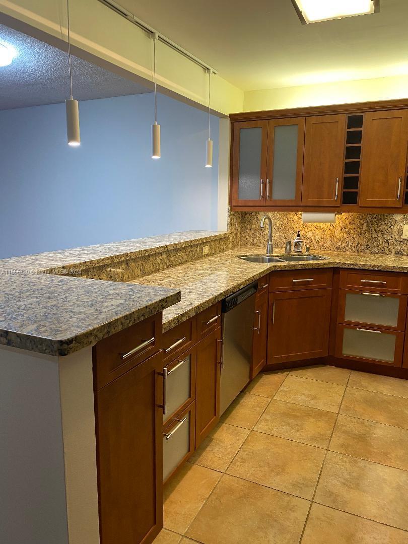 OLYMPUS CONDO PHASE - Residential Lease