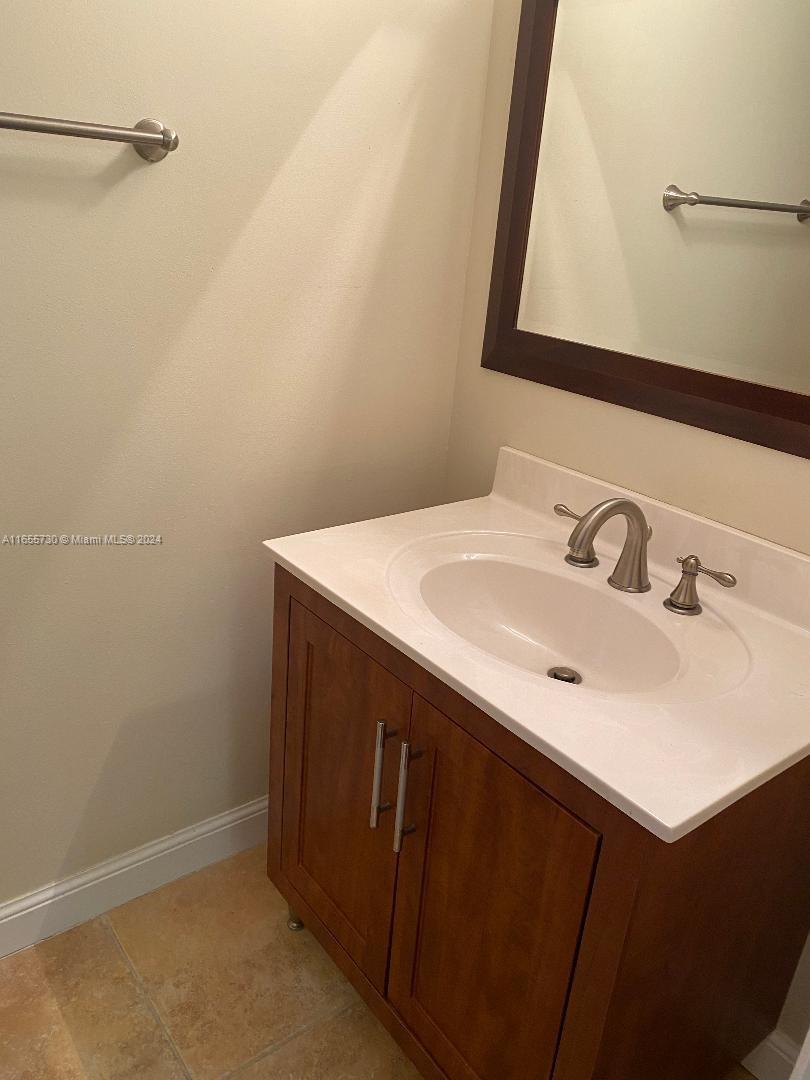 OLYMPUS CONDO PHASE - Residential Lease