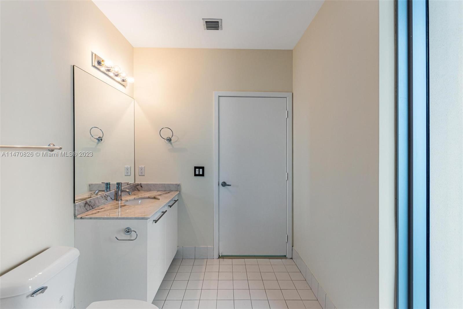 MARINABLUE CONDO - Residential Lease