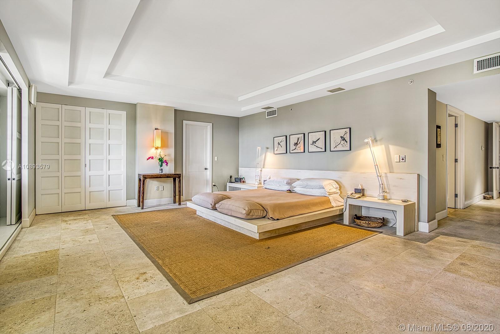 OCEANSIDE FISHER ISL COND - Residential