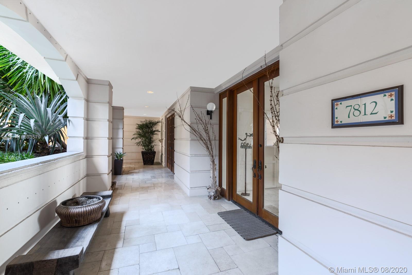 OCEANSIDE FISHER ISL COND - Residential
