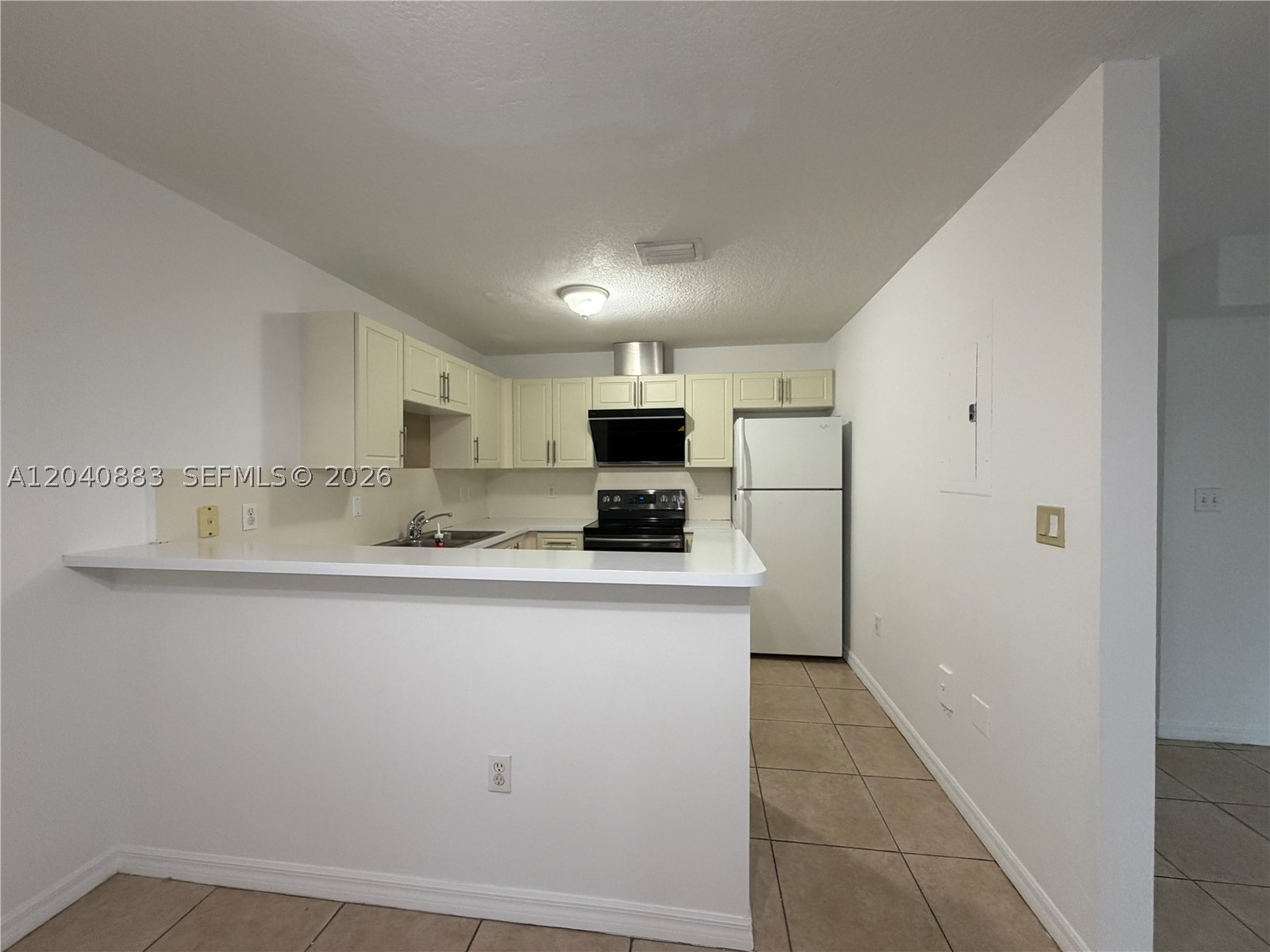 BONITA GOLF VIEW TOWNVILL - Residential Lease
