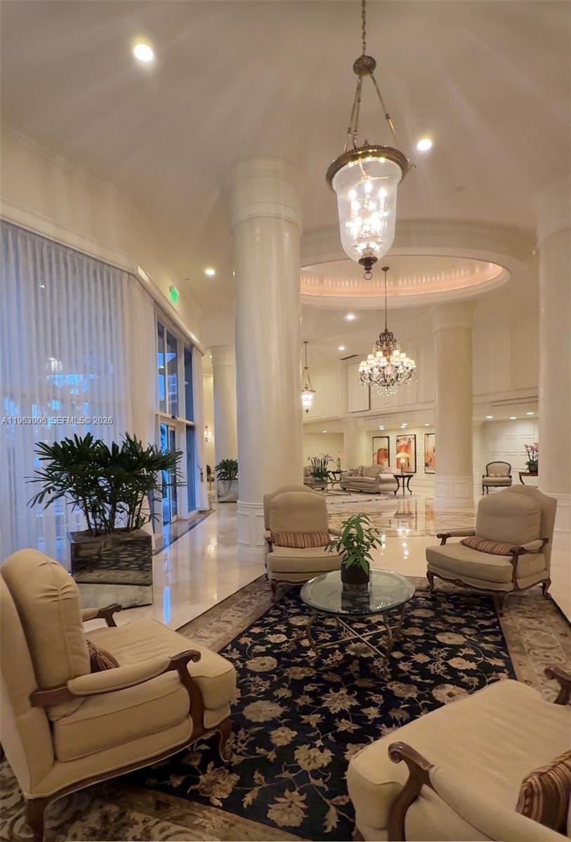 MYSTIC POINTE TOWER 500 C - Residential