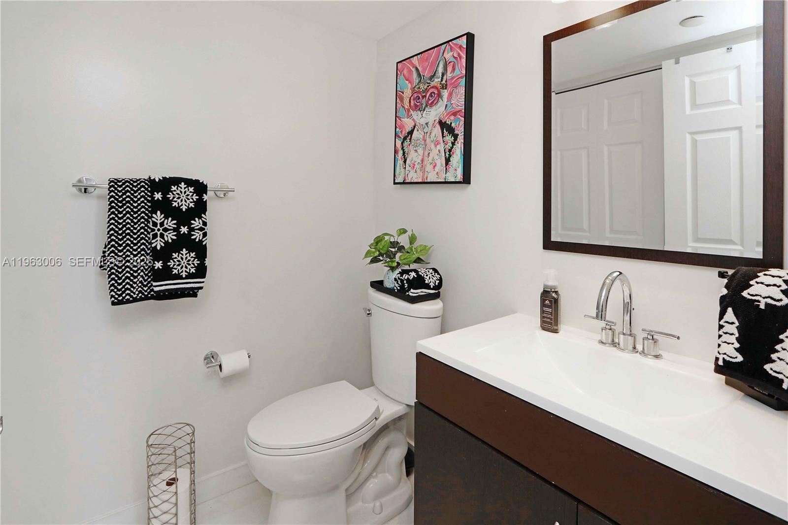 MYSTIC POINTE TOWER 500 C - Residential