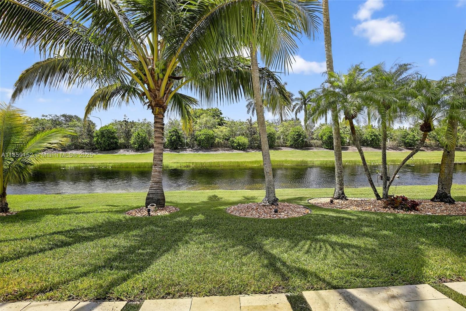 LAGUNA SPRINGS I - Residential
