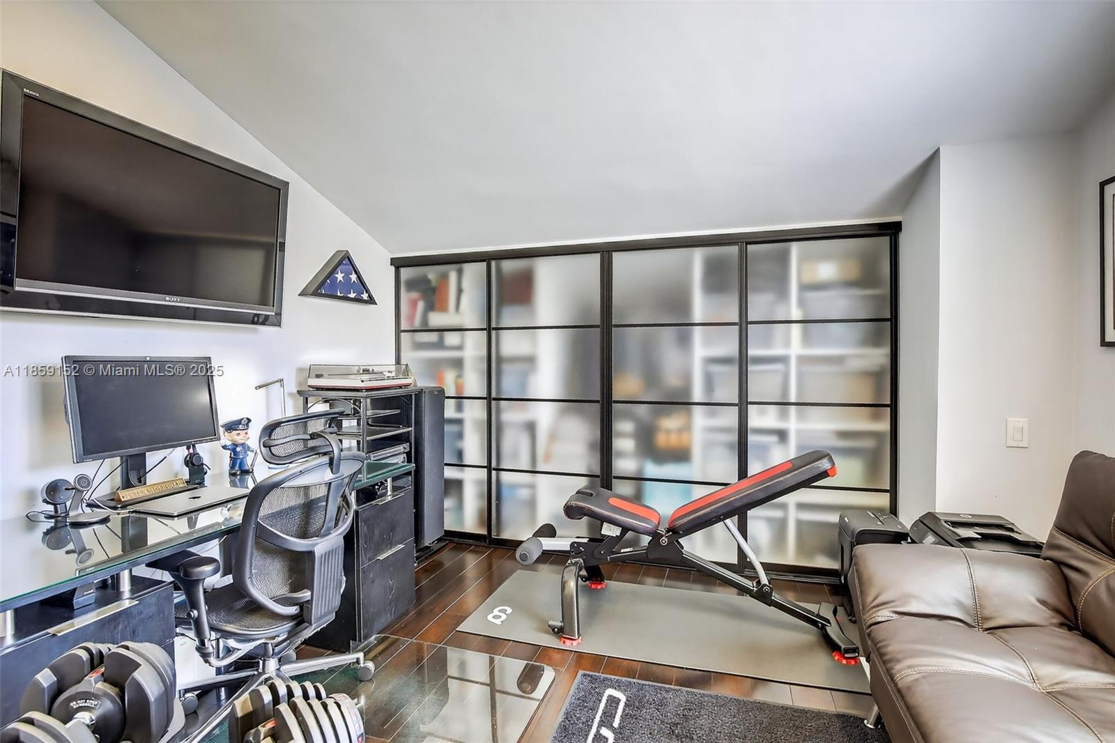 LAGUNA SPRINGS I - Residential