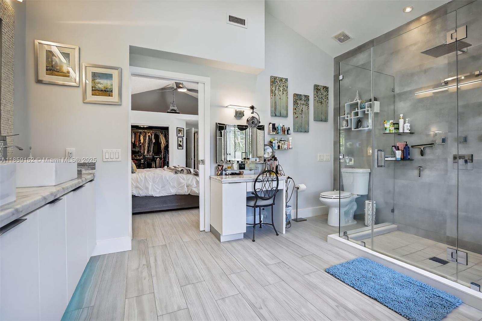 LAGUNA SPRINGS I - Residential