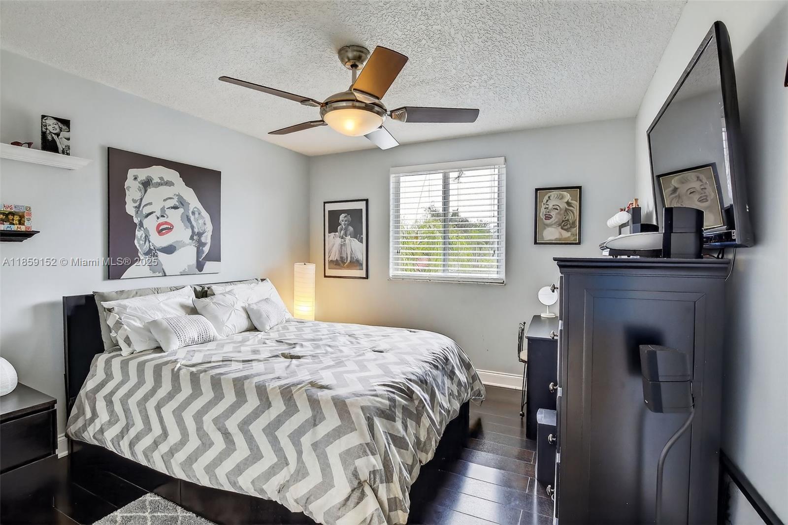 LAGUNA SPRINGS I - Residential