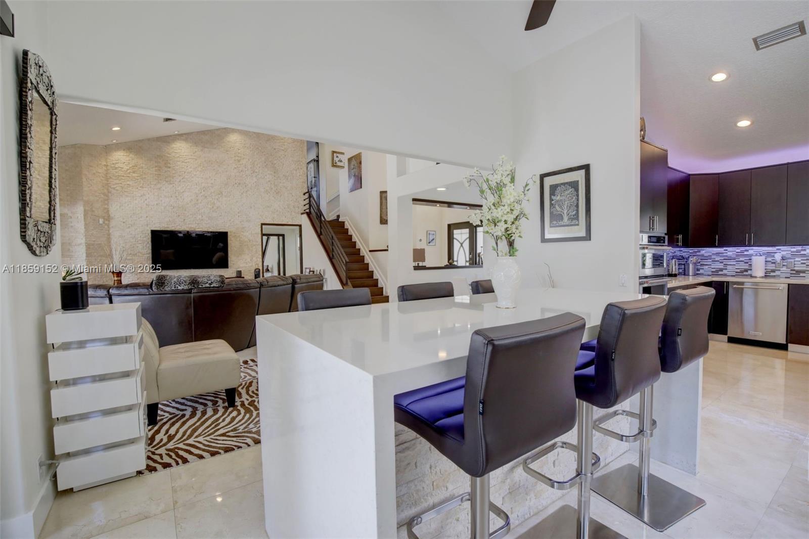 LAGUNA SPRINGS I - Residential