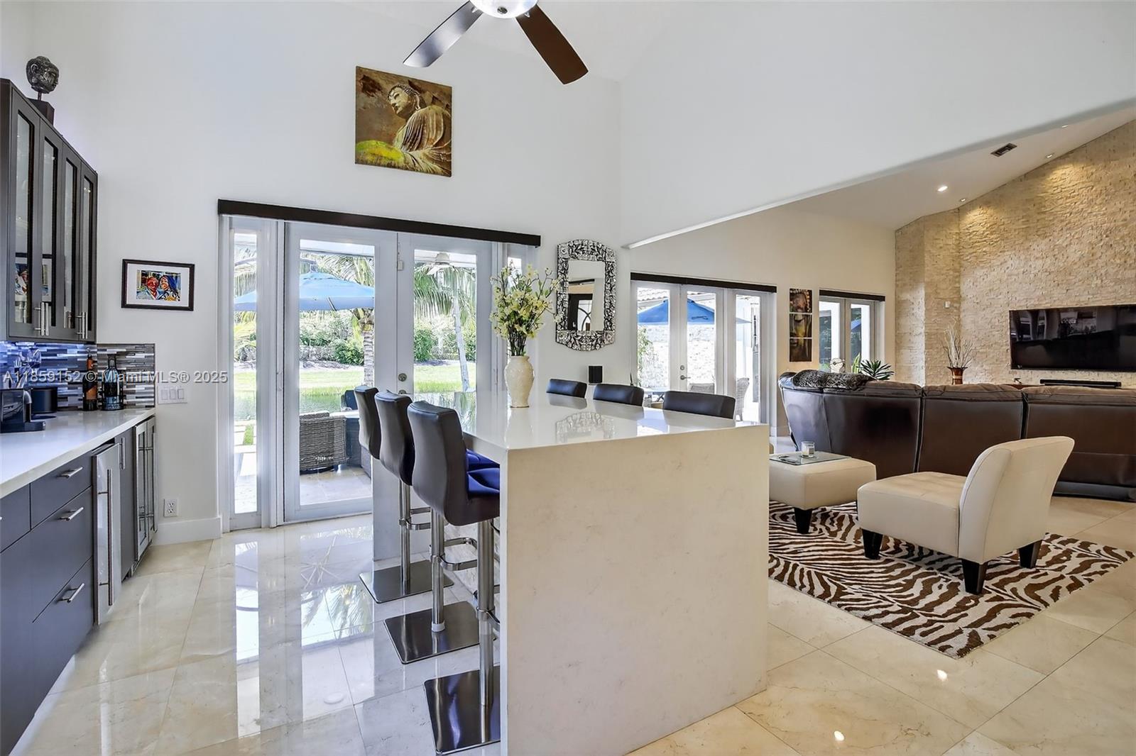 LAGUNA SPRINGS I - Residential