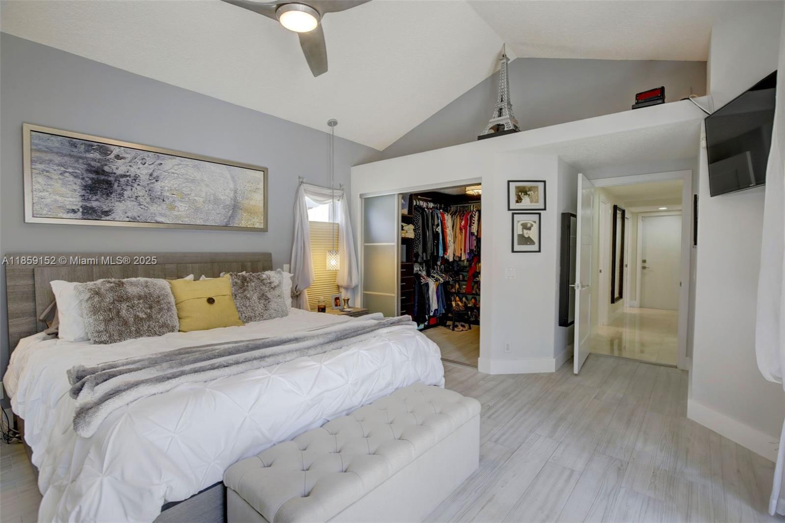 LAGUNA SPRINGS I - Residential