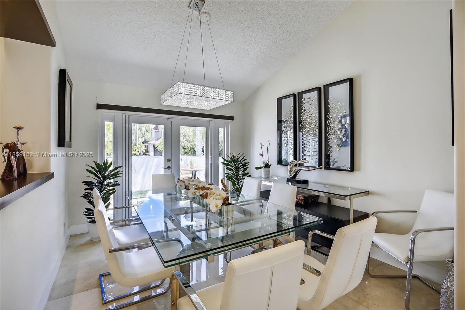 LAGUNA SPRINGS I - Residential
