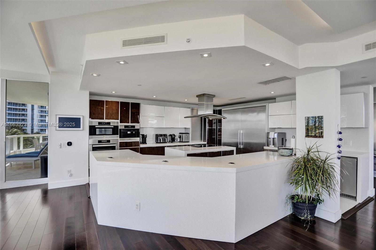 ATLANTIC I AT THE POINT C - Residential