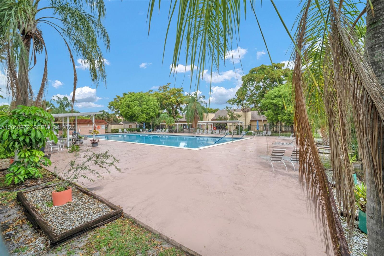 OAKBROOK IV V VI VII COND - Residential