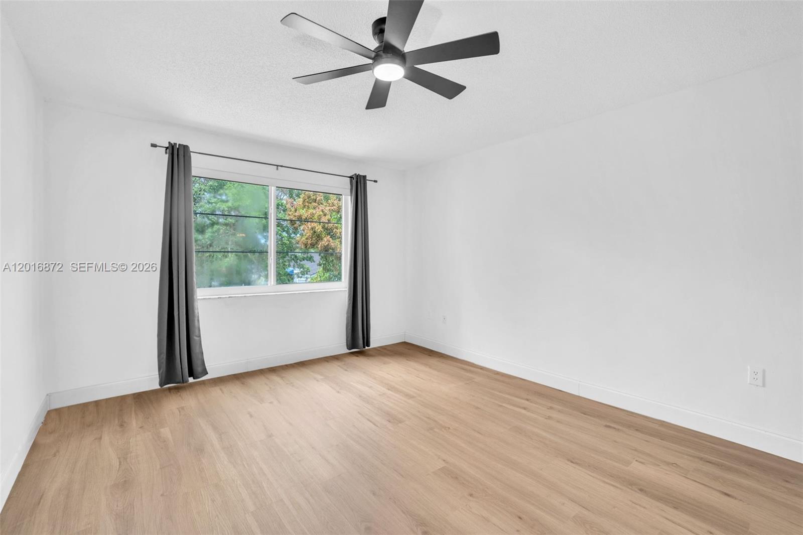 OAKBROOK IV V VI VII COND - Residential
