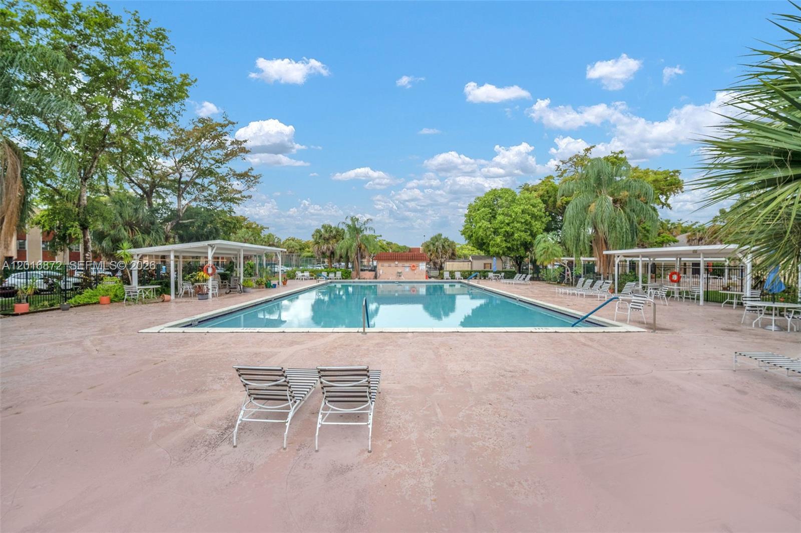 OAKBROOK IV V VI VII COND - Residential