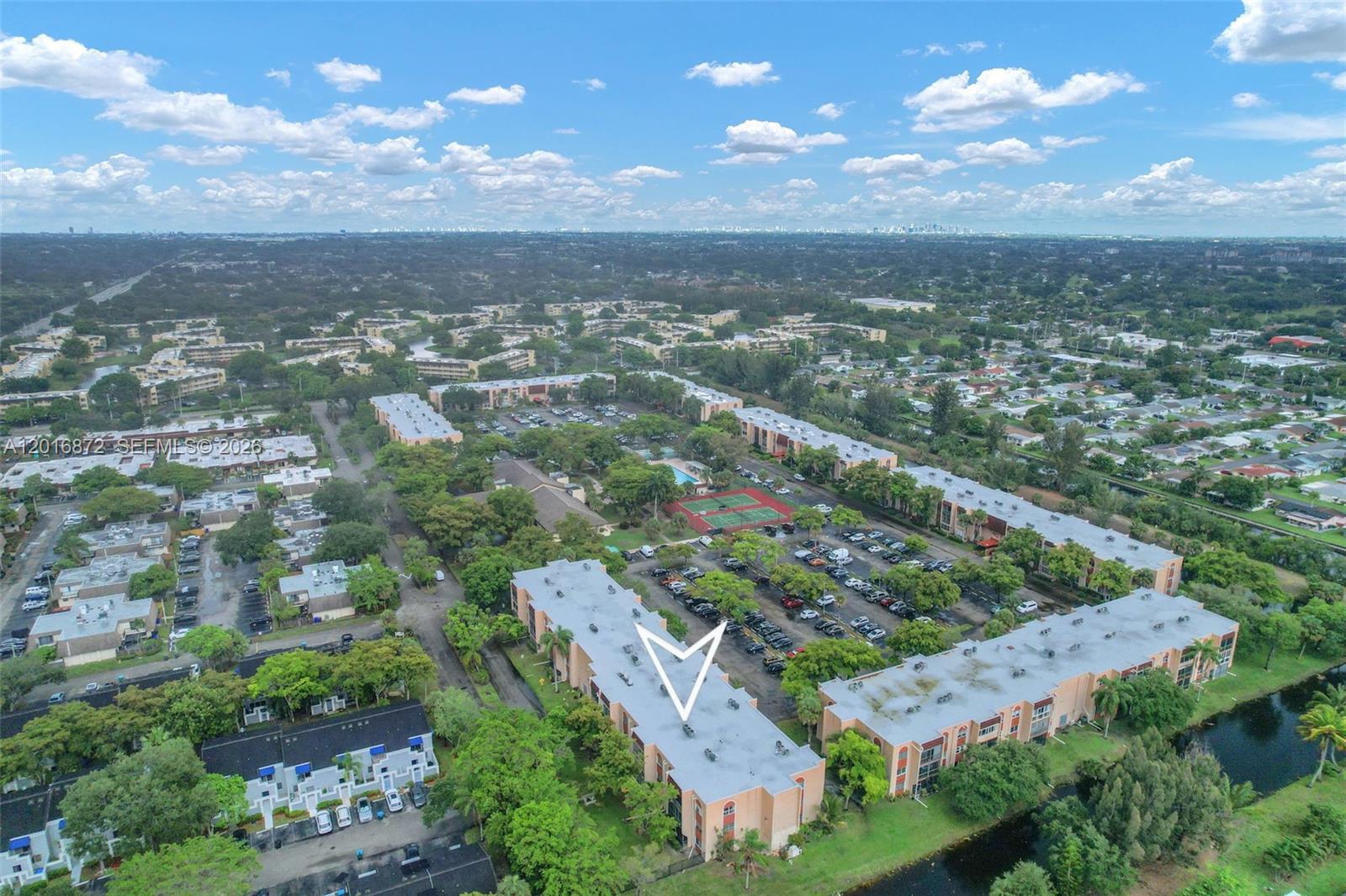 OAKBROOK IV V VI VII COND - Residential