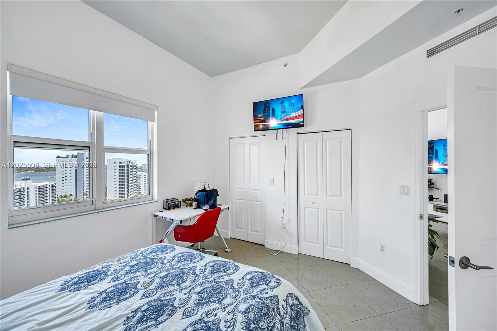 360 CONDO A - Residential Lease