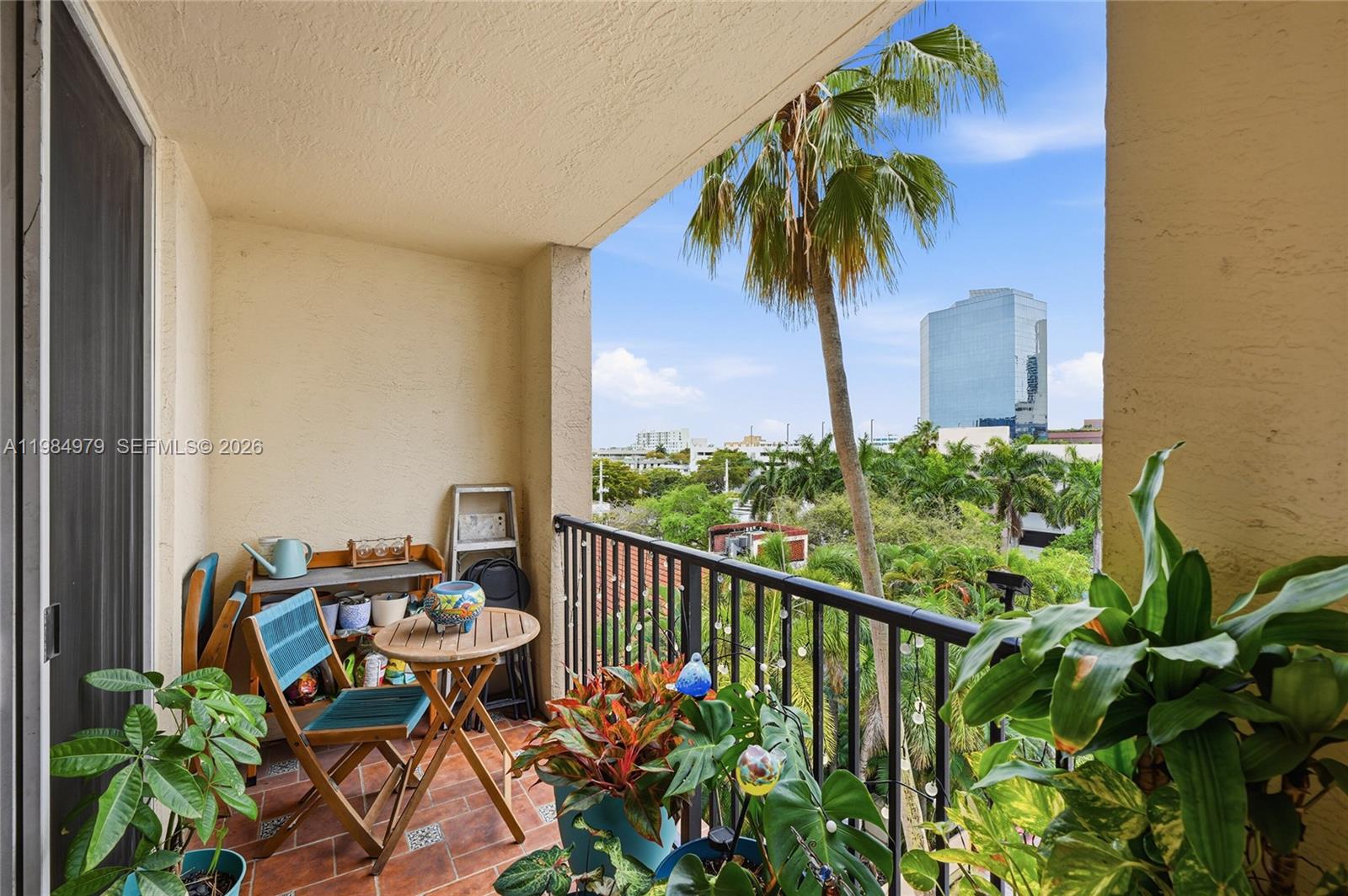 LAS OLAS BY THE RIVER CON - Residential