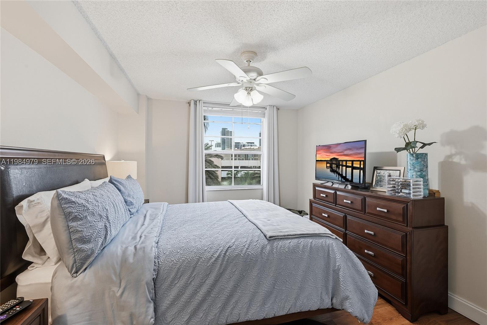 LAS OLAS BY THE RIVER CON - Residential