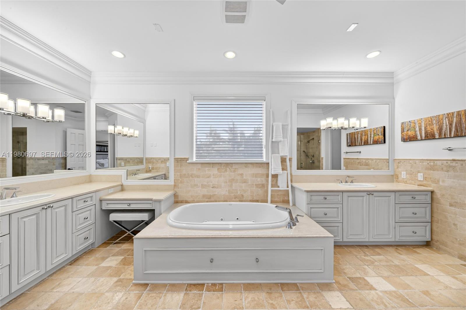 BAY RIDGE ESTS - Residential