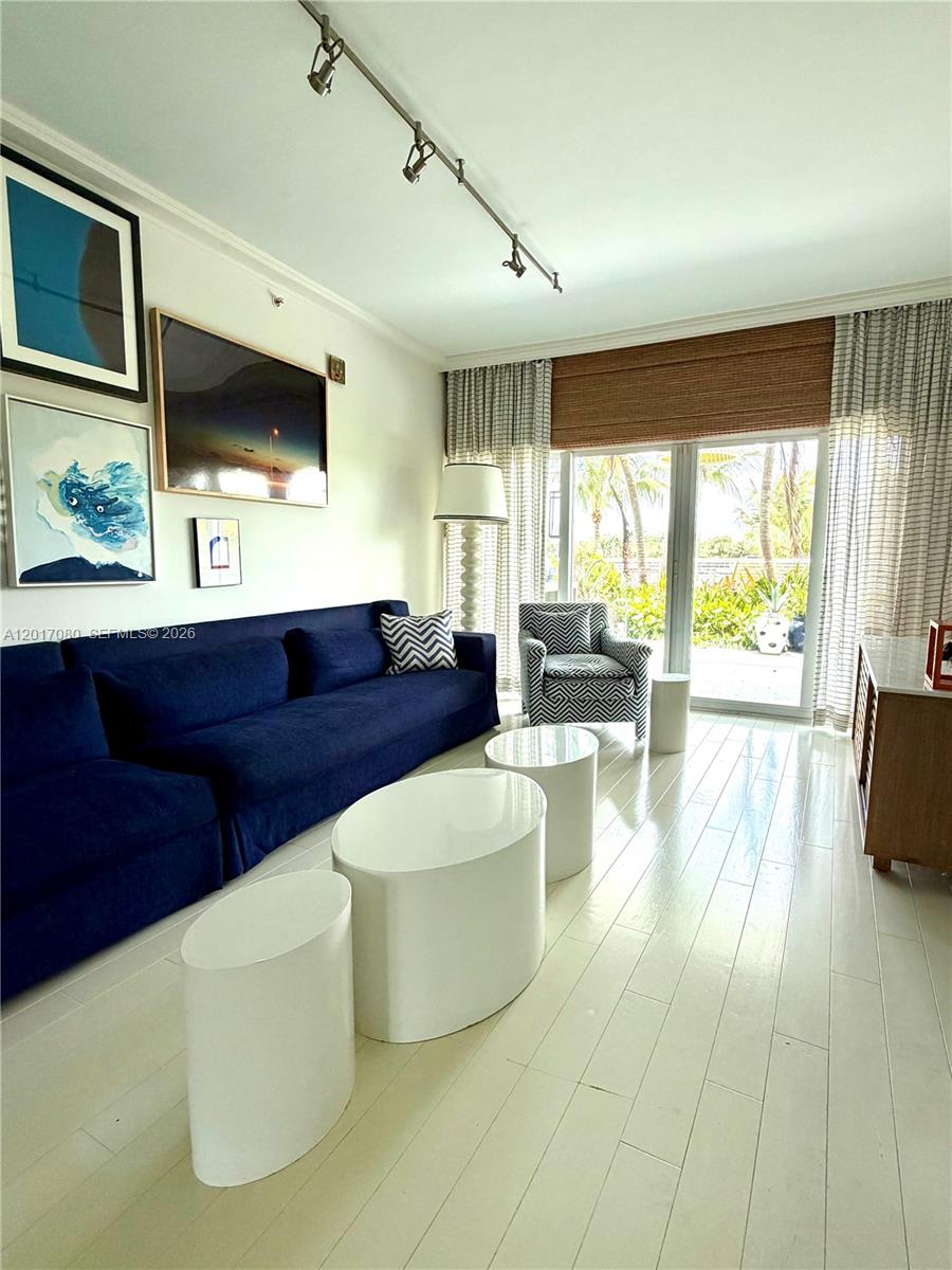 REGATTA AT INDIAN CREEK C - Residential