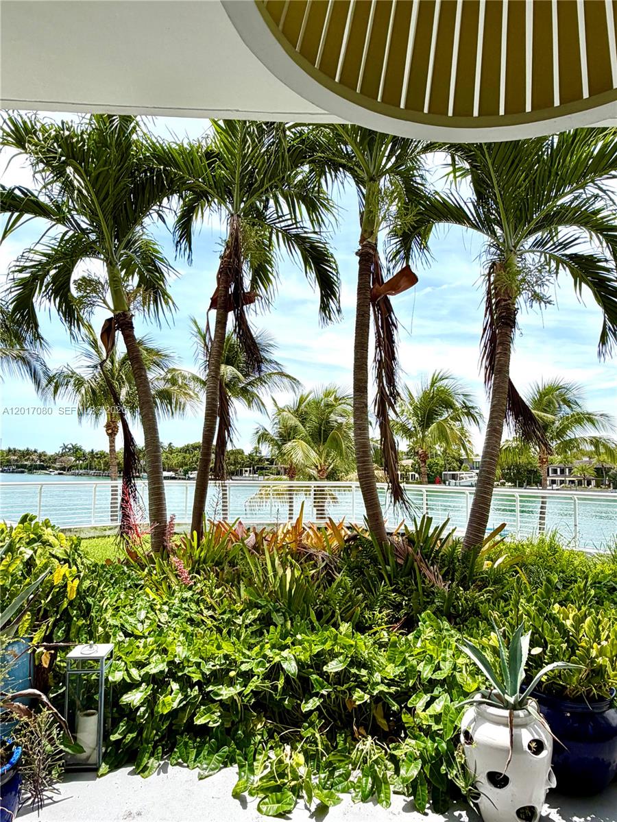 REGATTA AT INDIAN CREEK C - Residential