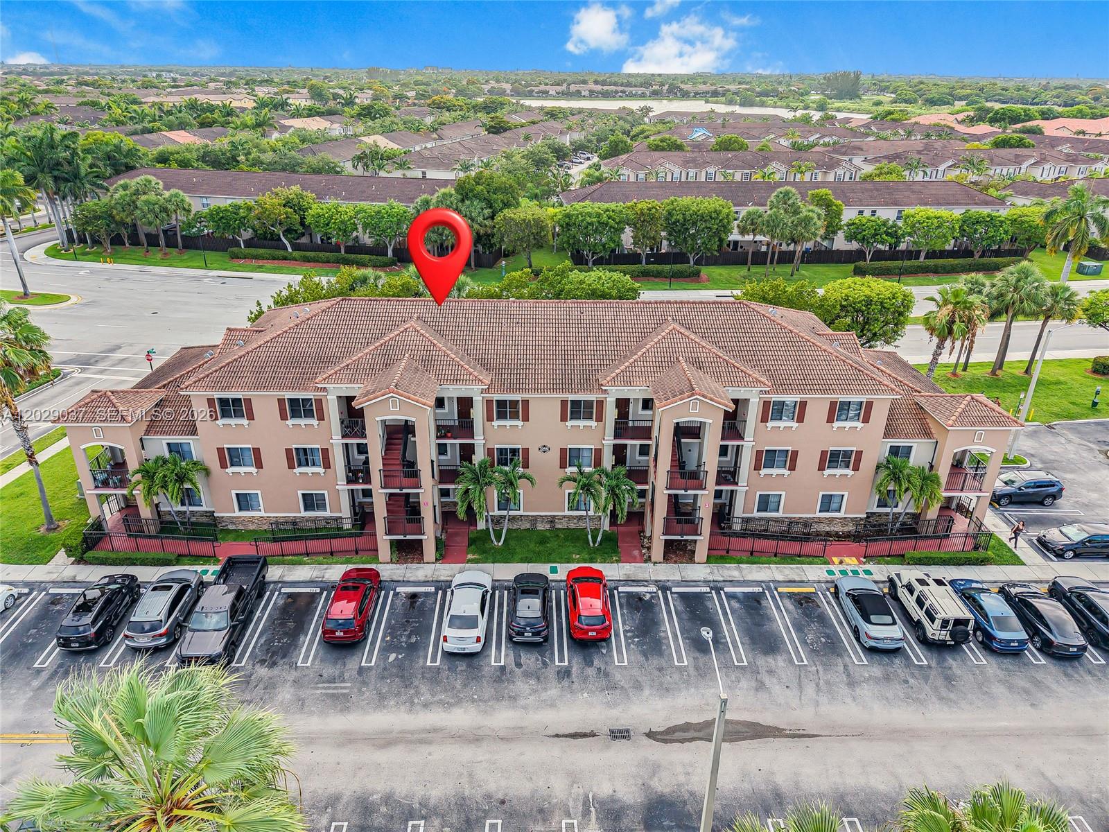 THE COURTS AT BAYSHORE II - Residential