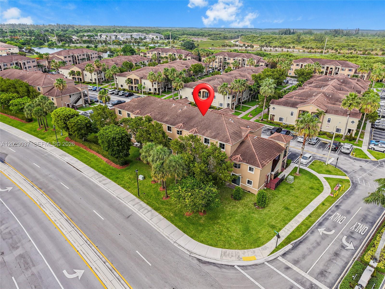 THE COURTS AT BAYSHORE II - Residential