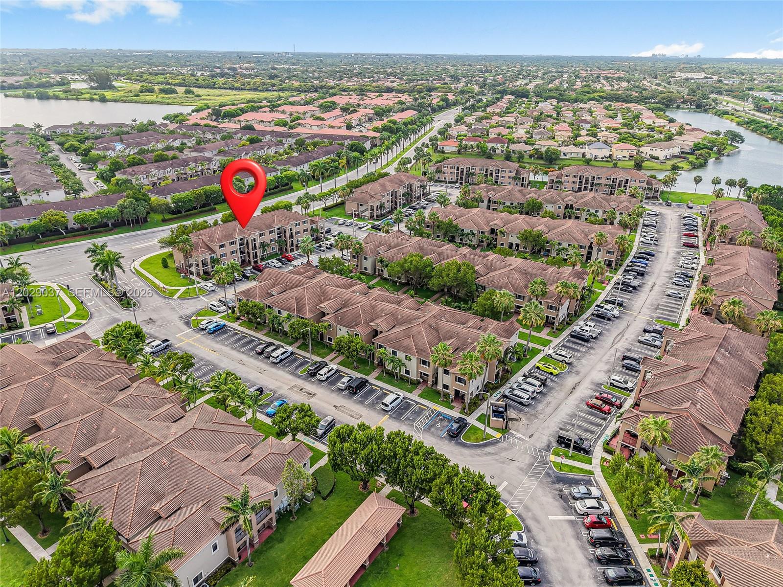 THE COURTS AT BAYSHORE II - Residential