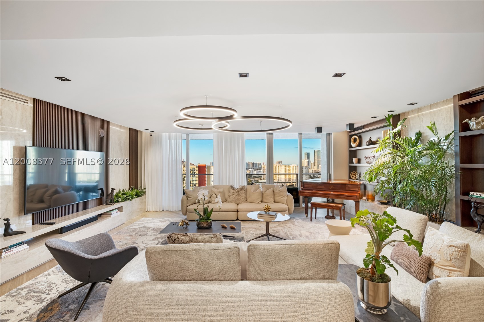 PARQUE TOWERS CONDO - Residential