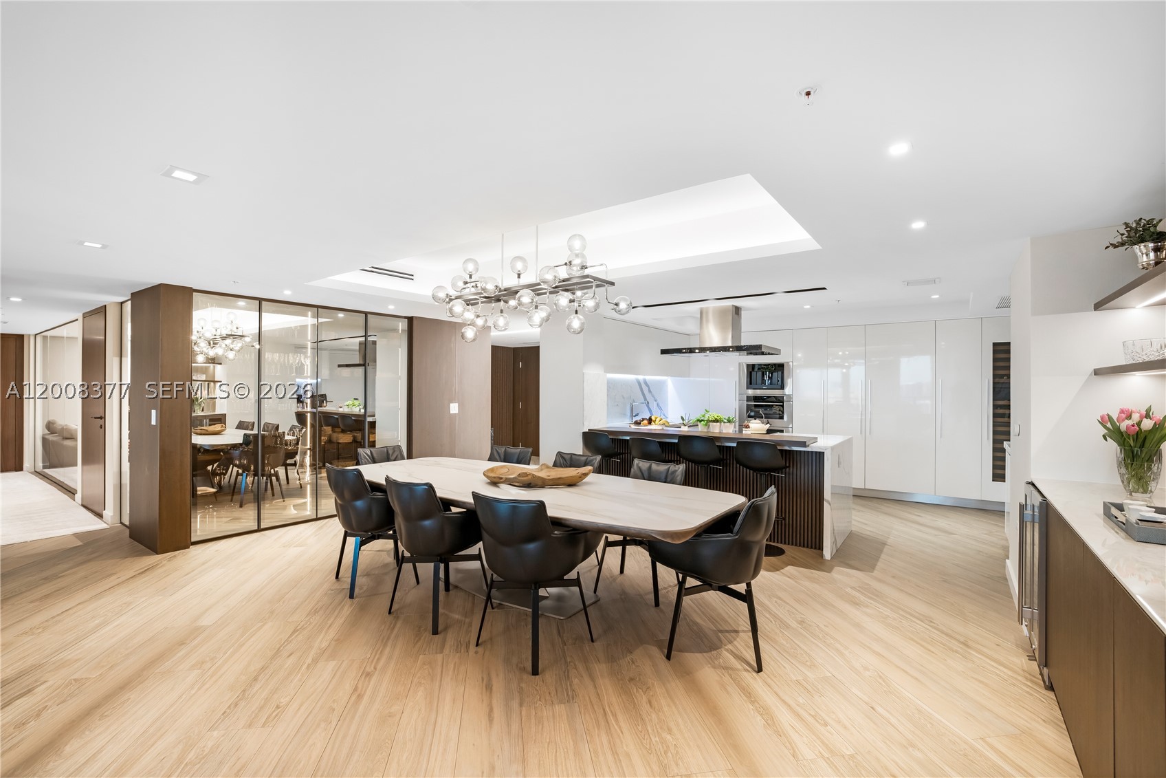 PARQUE TOWERS CONDO - Residential