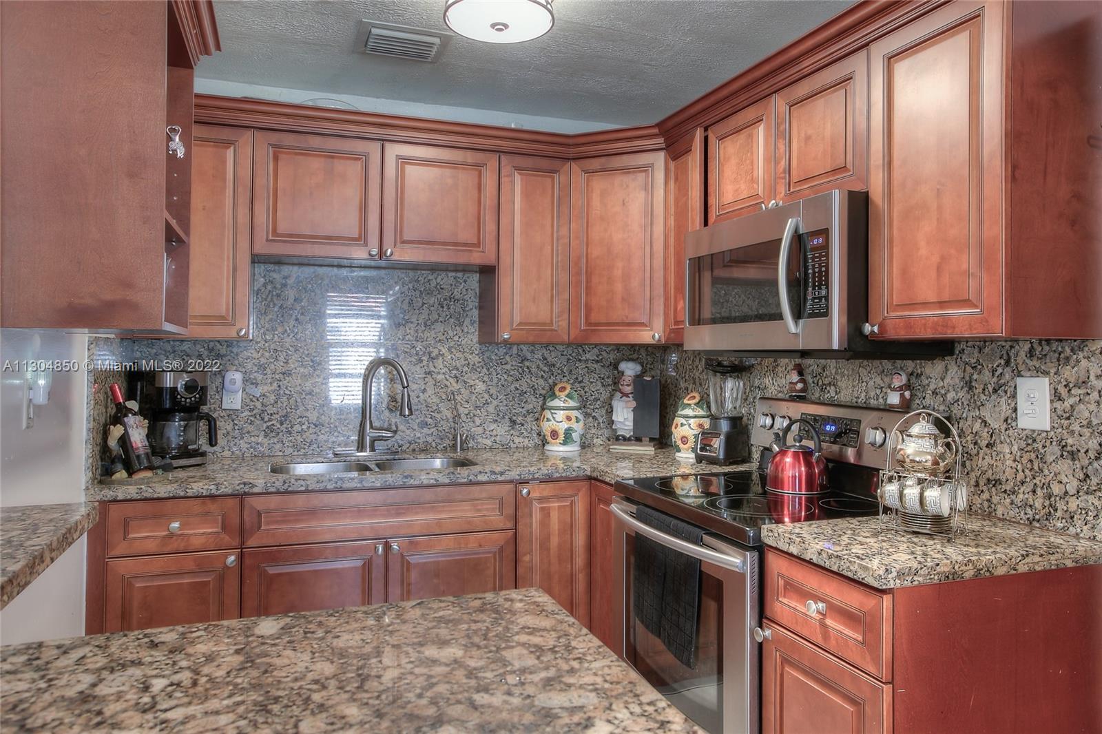 ANDERSON HEIGHTS - Residential