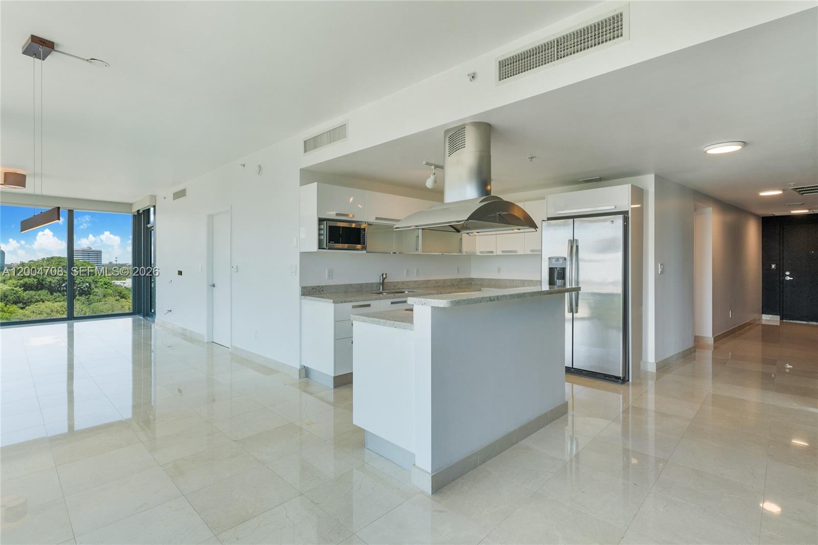 BLUE CONDO - Residential