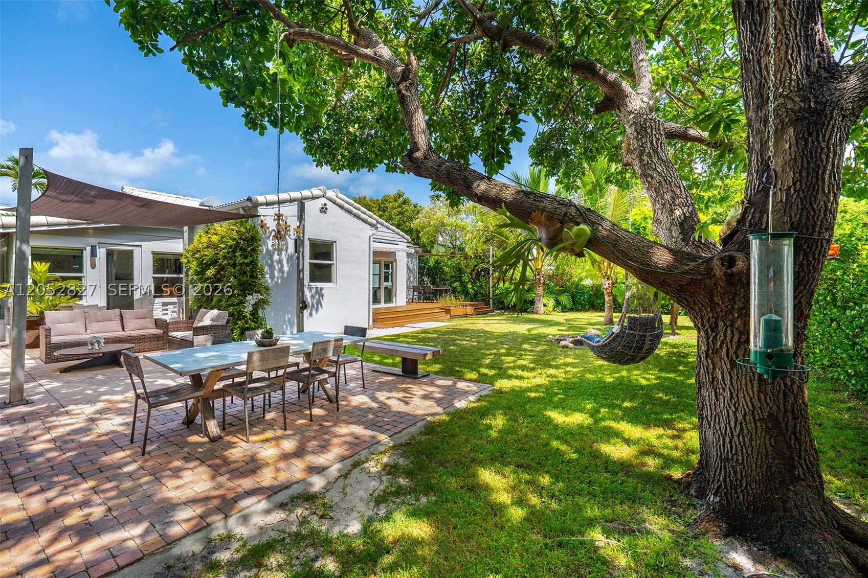 ALTOS DEL MAR NO 4 - Residential
