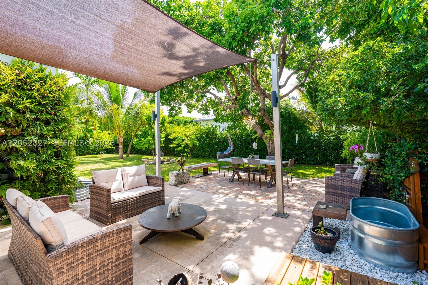 ALTOS DEL MAR NO 4 - Residential