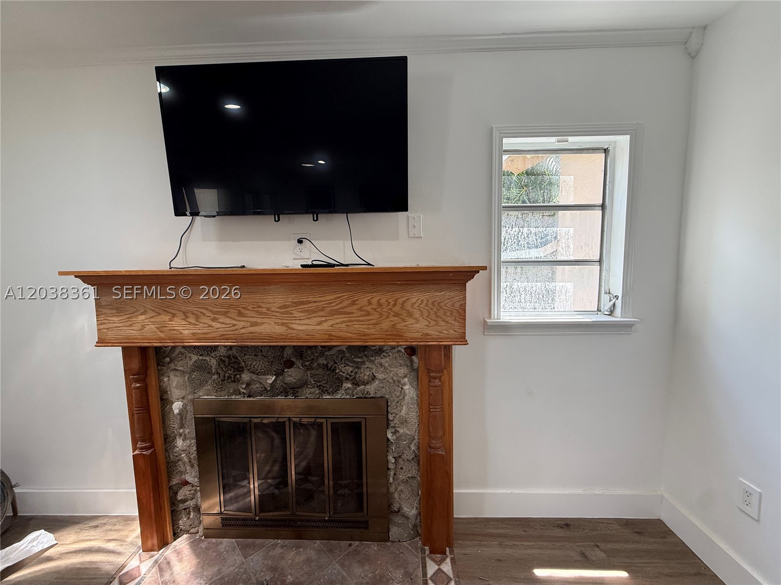 ST JAMES COURT WEST AMEN - Residential Lease