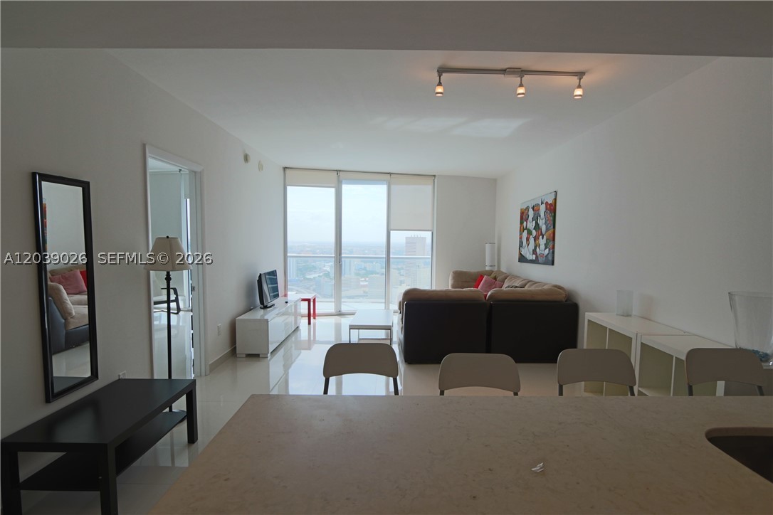 ICONBRICKELL CONDO NO 1 - Residential Lease