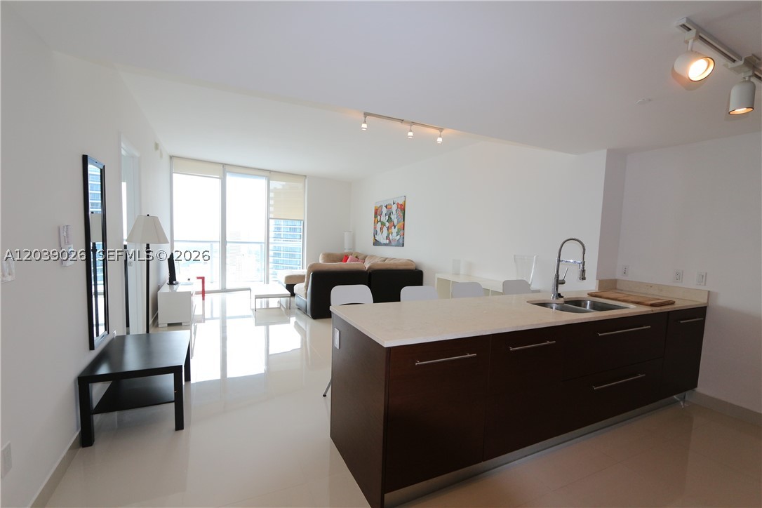ICONBRICKELL CONDO NO 1 - Residential Lease