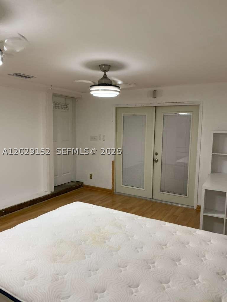 Hollywood East - Residential